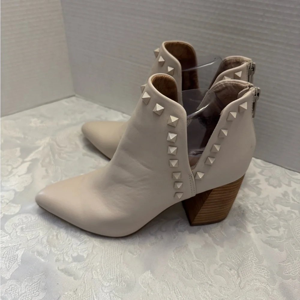 Steve Madden 8M Gloria Studded Booties Rocker Rockabilly Chic Heels Punk Country